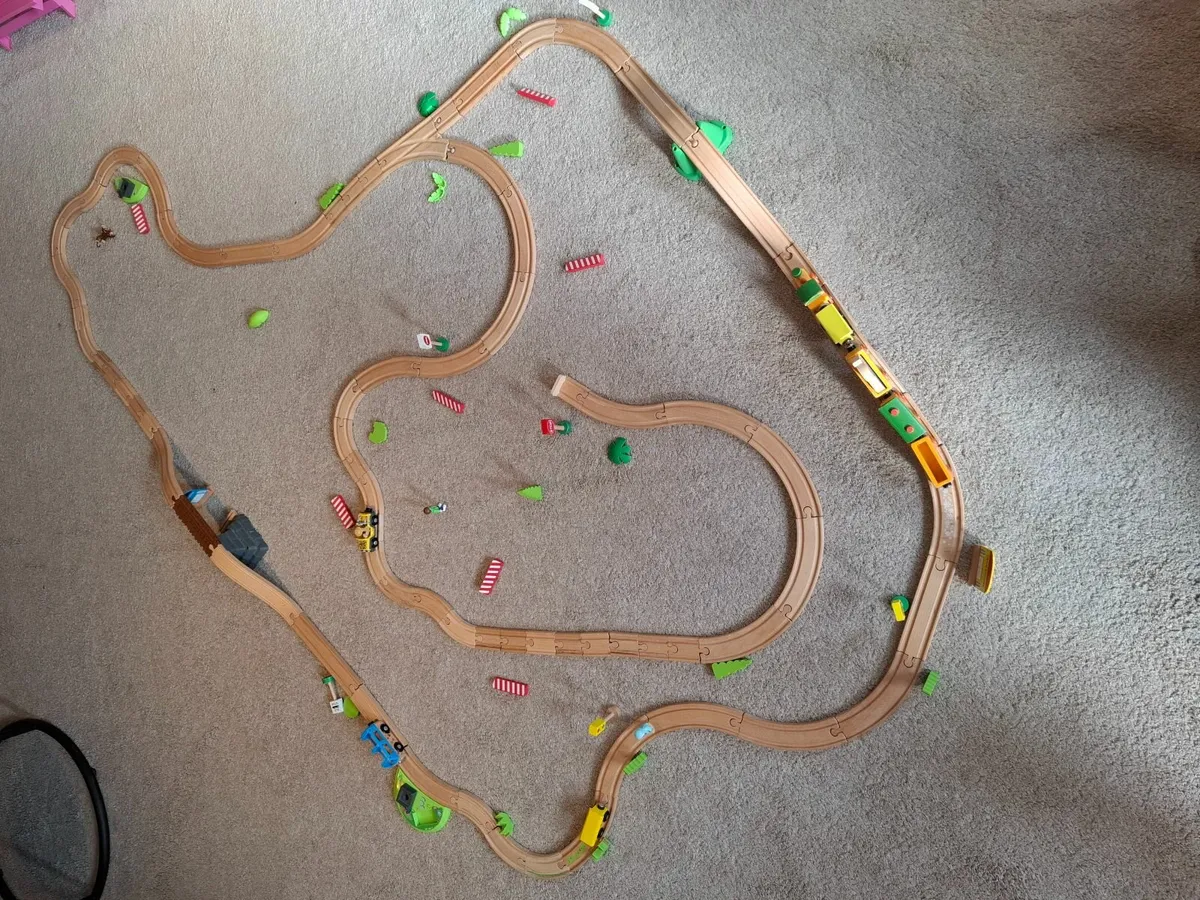 Wooden train set - Image 1