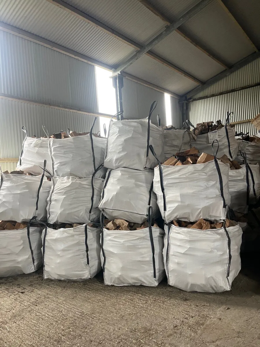 Tonne bags of timber - Image 1