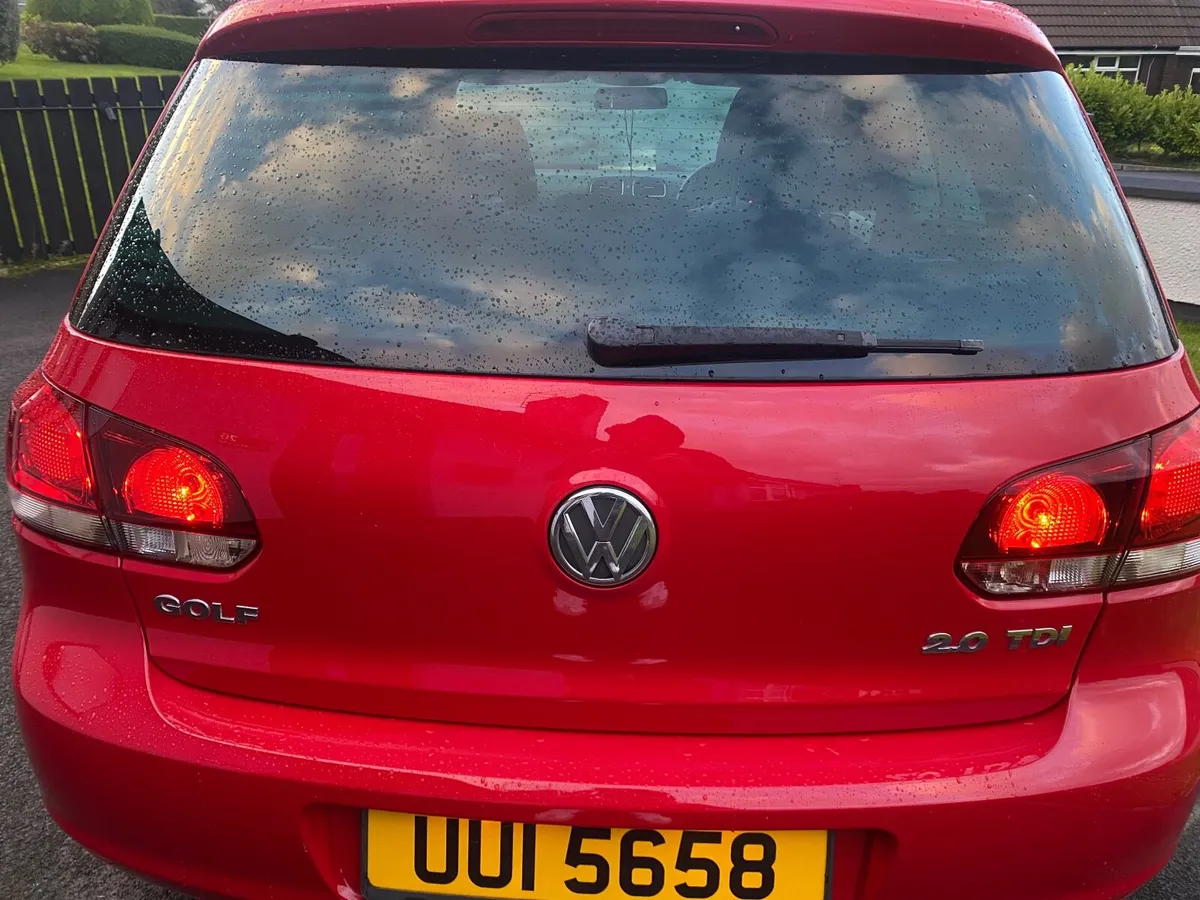 Volkswagen Golf 2011 - Image 4