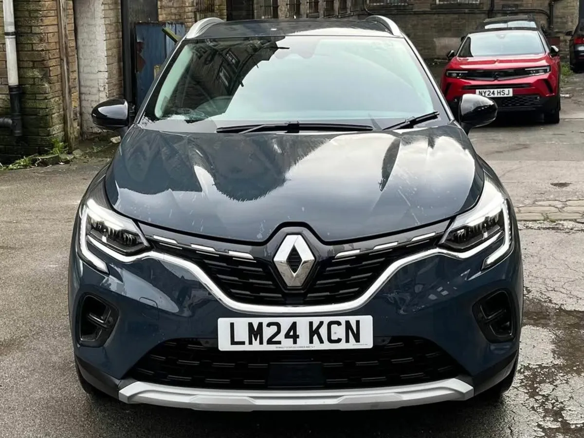 Renault Captur 2024 DAMAGED REPAIRABLE - Image 2