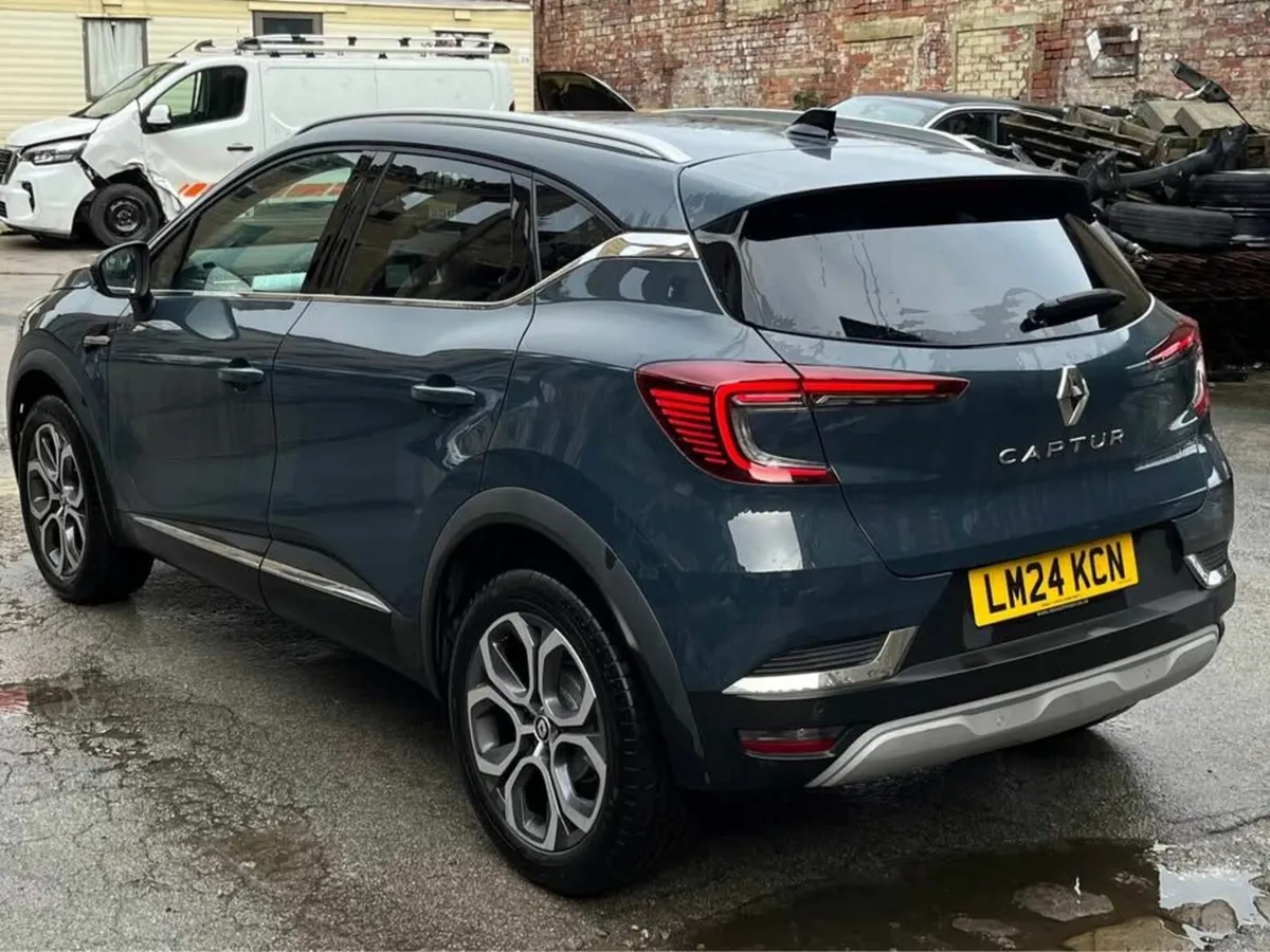 Renault Captur 2024 DAMAGED REPAIRABLE - Image 3