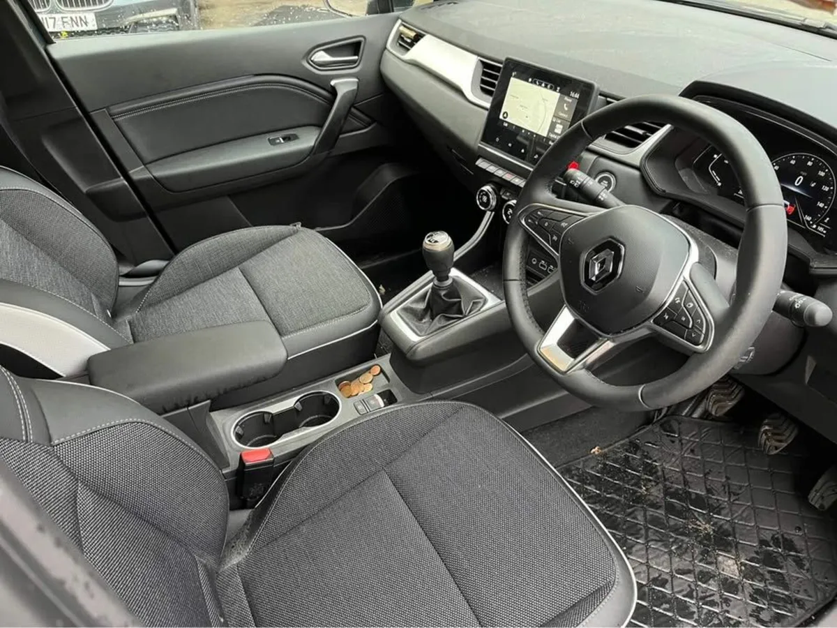 Renault Captur 2024 TECHNO - Image 4