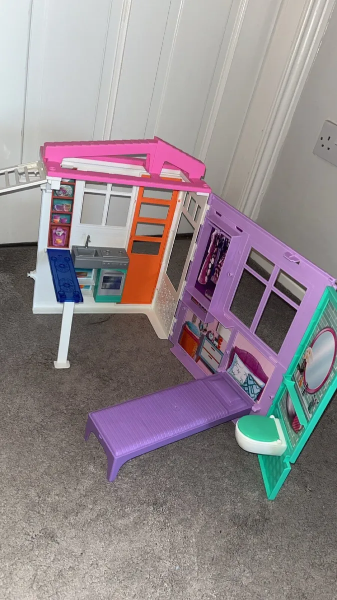 Barbie Sets- all different price ranges - Image 3