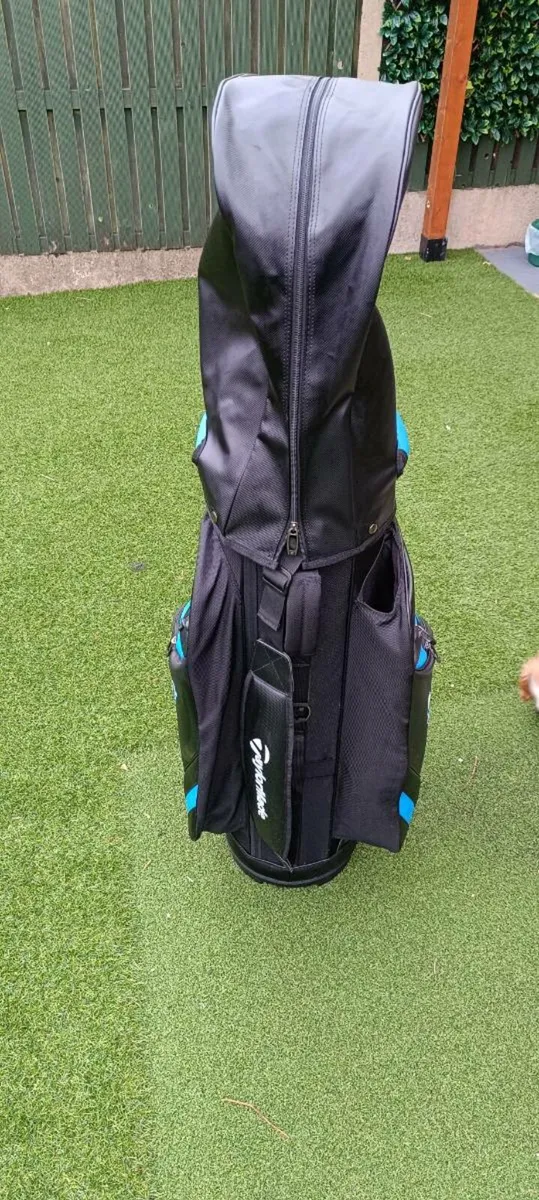 Taylormade Deluxe Golf Bag - Image 3