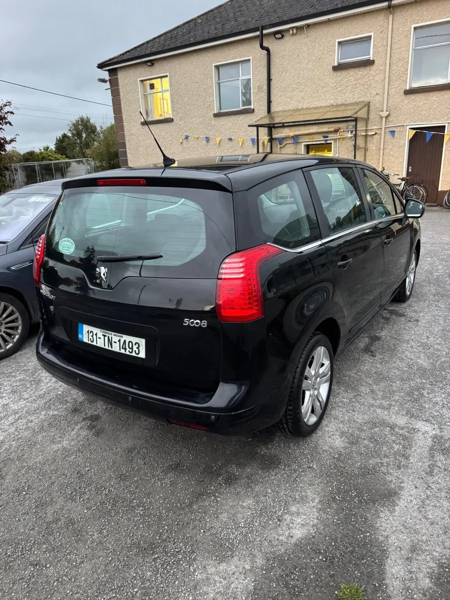 Peugeot 5008 2013 7 seater - Image 2