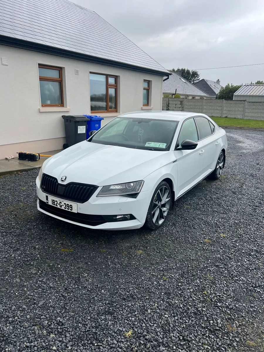 Skoda Superb Sportline - Image 1