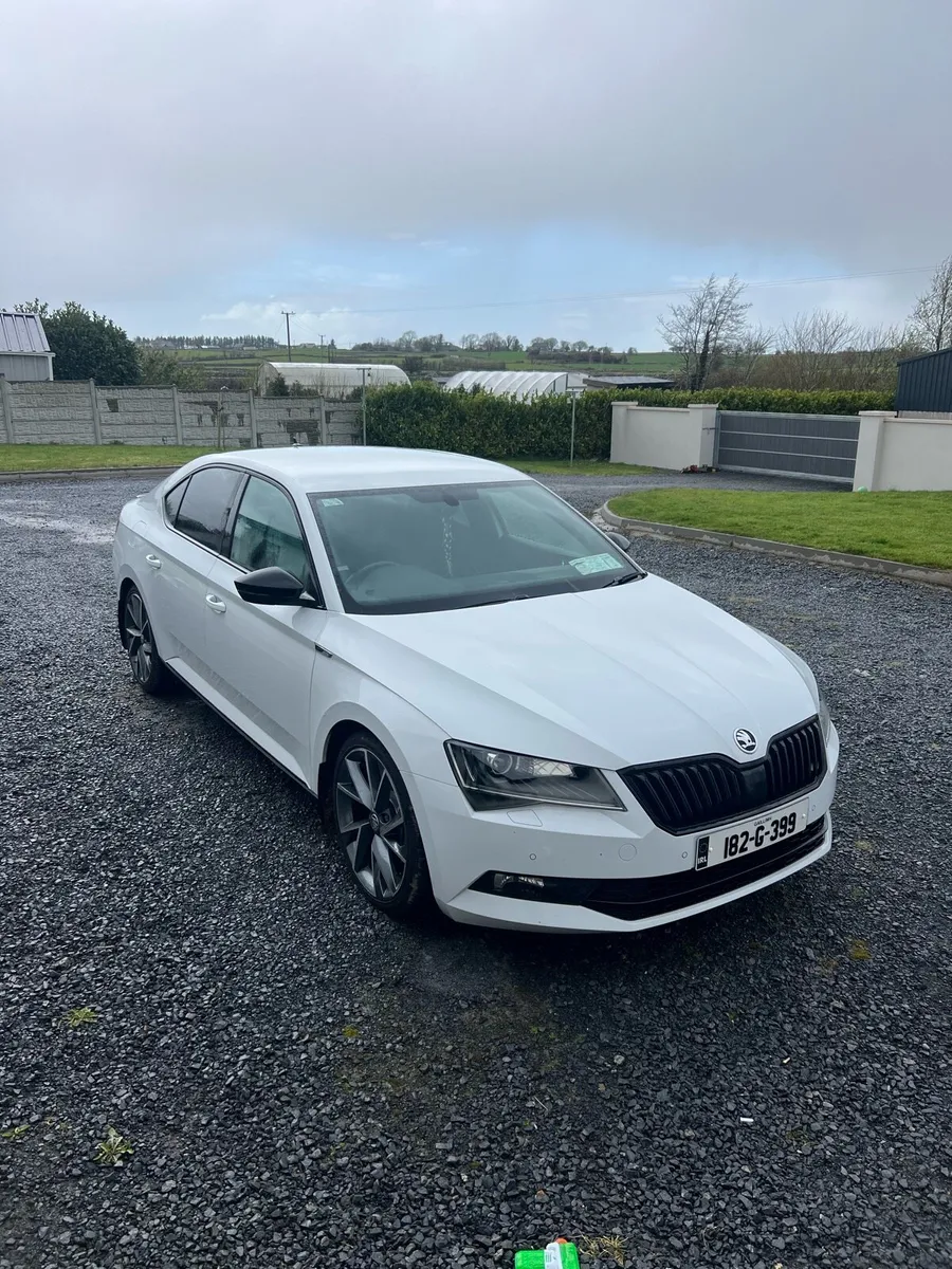 Skoda Superb Sportline - Image 2