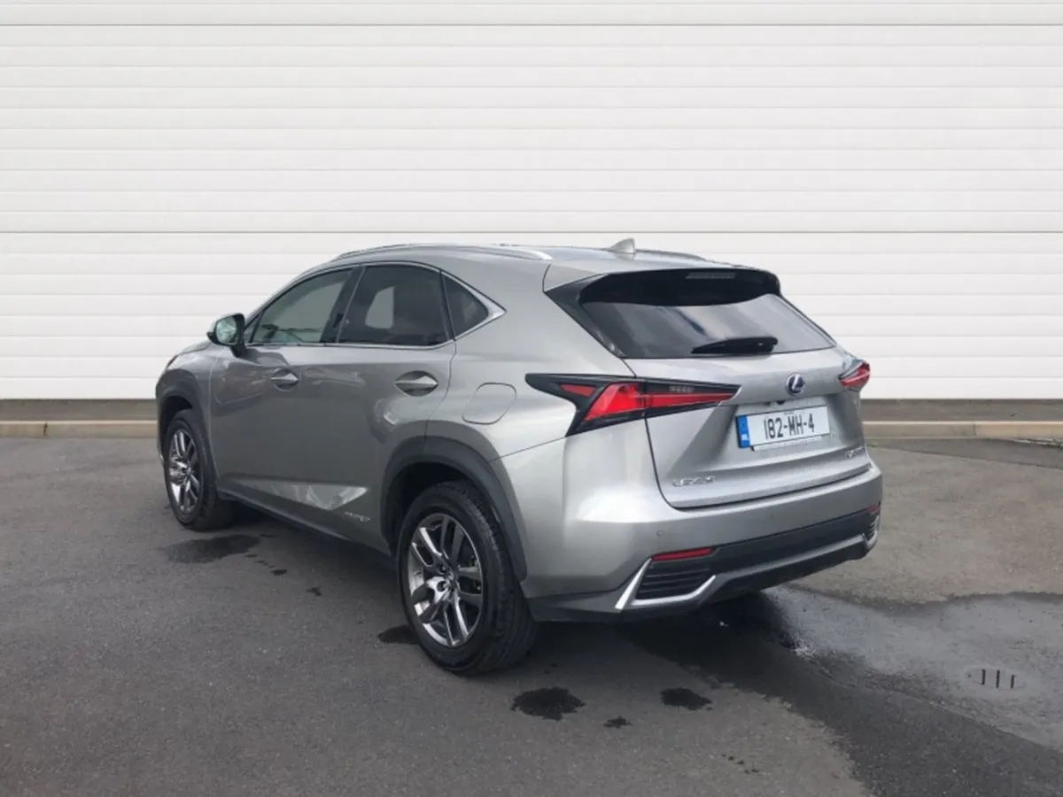 Lexus NX 300h Executive - Image 3