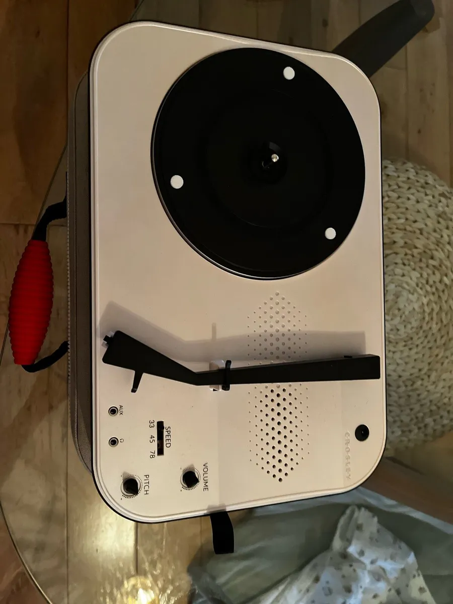 Crosley Portable Record Player – White - Image 2