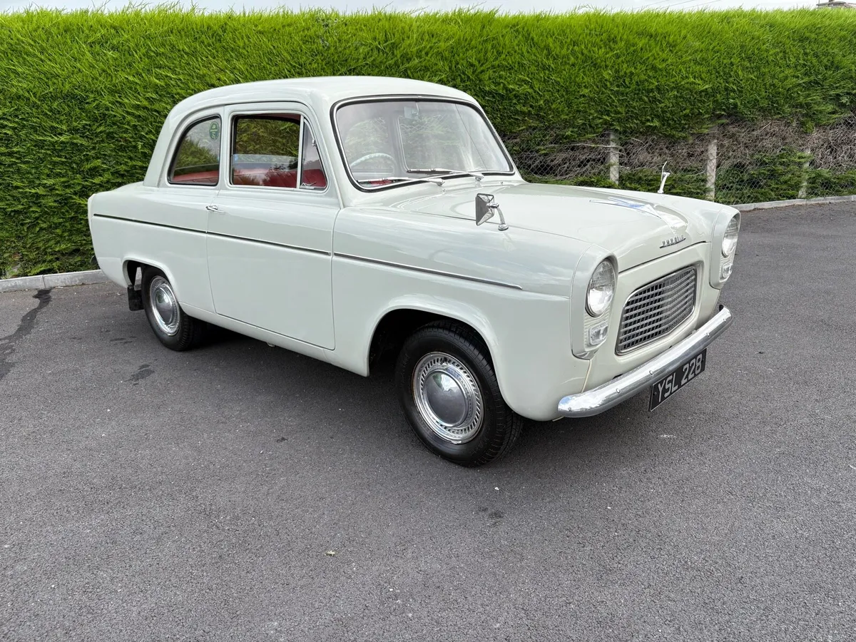 1961  Ford   100E   Saloon - Image 3
