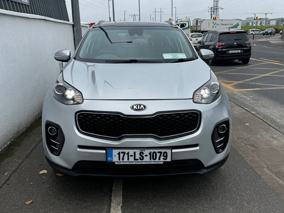 Kia Sportage 2017 automatic - Image 2