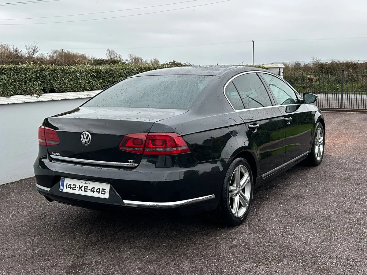Volkswagen Passat 2014 R line - Image 3