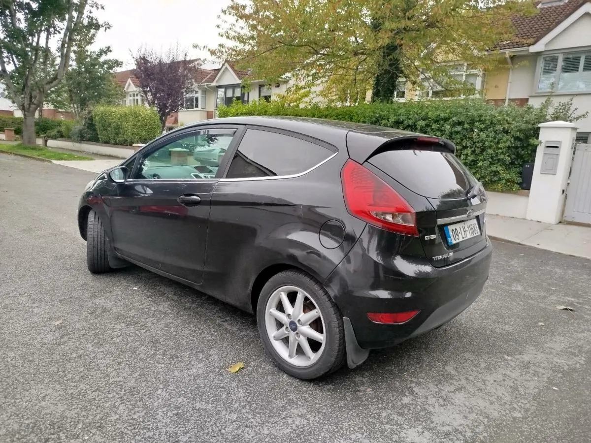 FORD FIESTA TITANIUM New NCT & TAX - Image 4