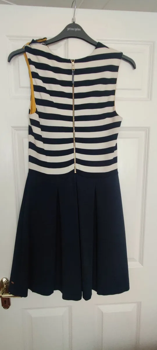 Women's dress - Image 2