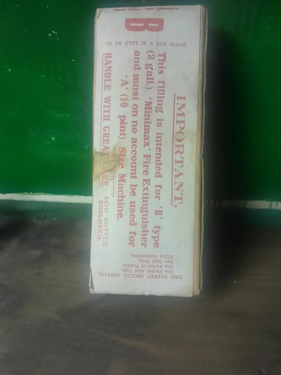 Minimax  fire extinguisher re fill - Image 3