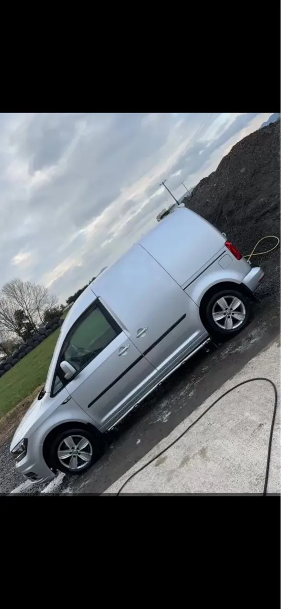 Caddy van - Image 1