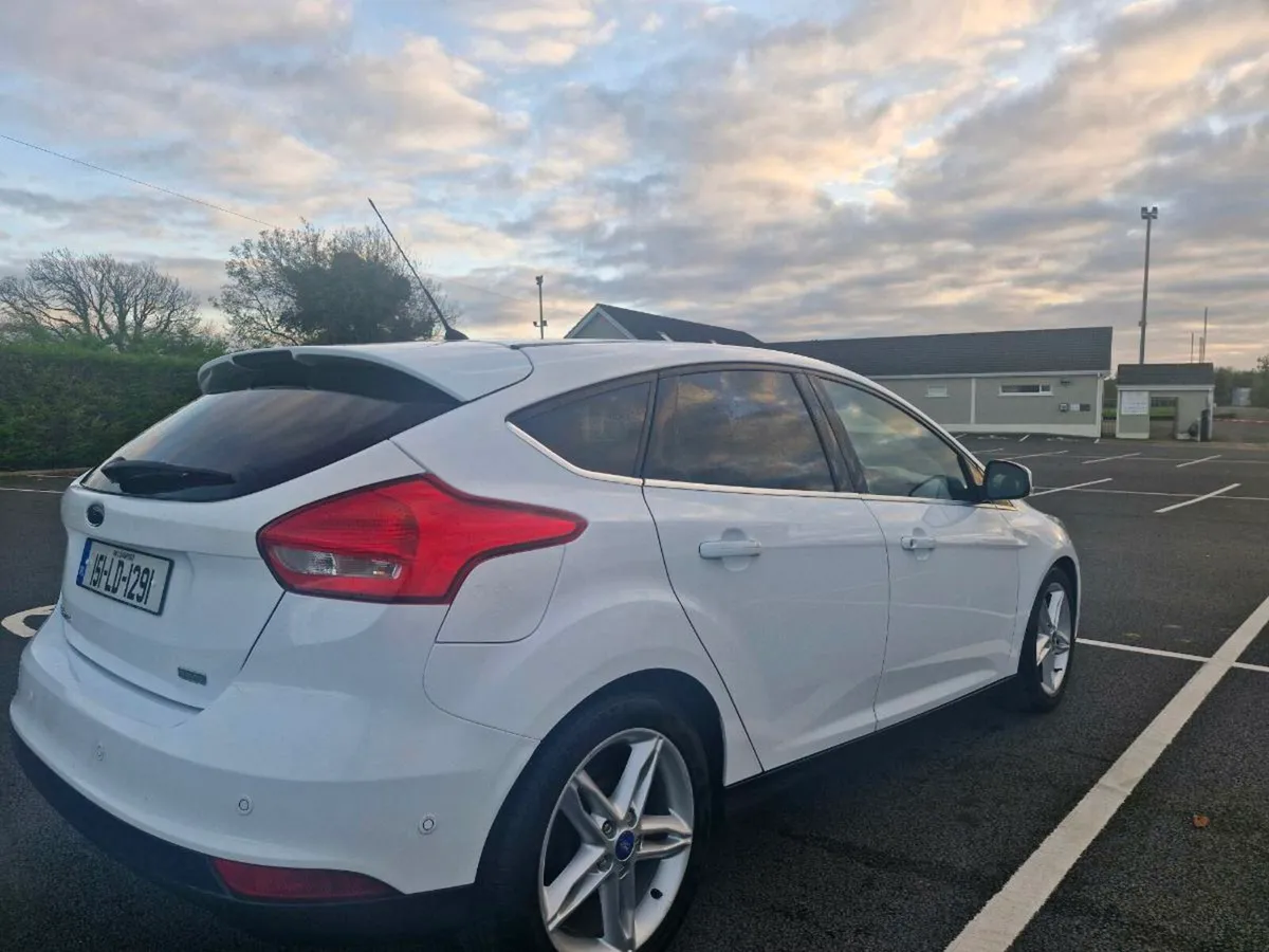 151 Ford Focus Titanium 1.0petrol125hp new NCT - Image 4