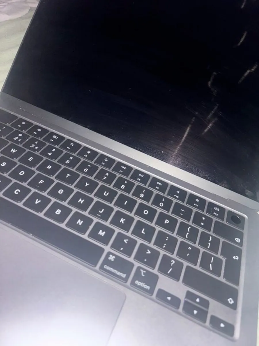 Apple MacBook Air 13" M3 16GB/256GB - Image 1