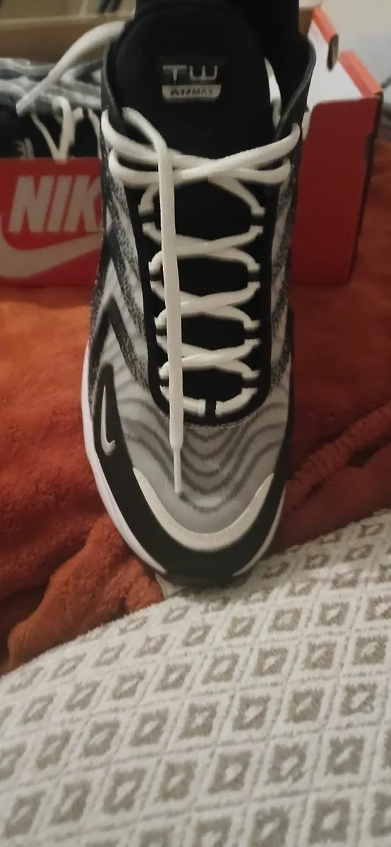 Mens trainers - Image 2