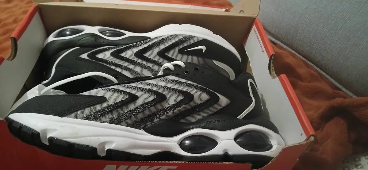 Mens trainers - Image 4