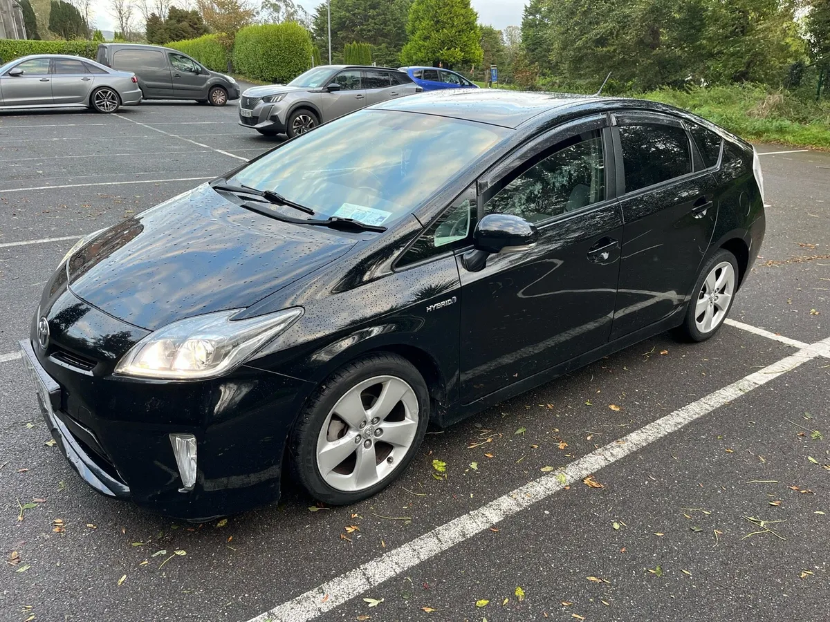 Car - Image 2