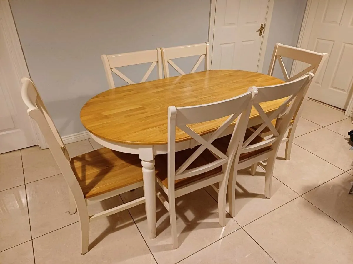 Kitchen Table and 6 chairs - Image 1