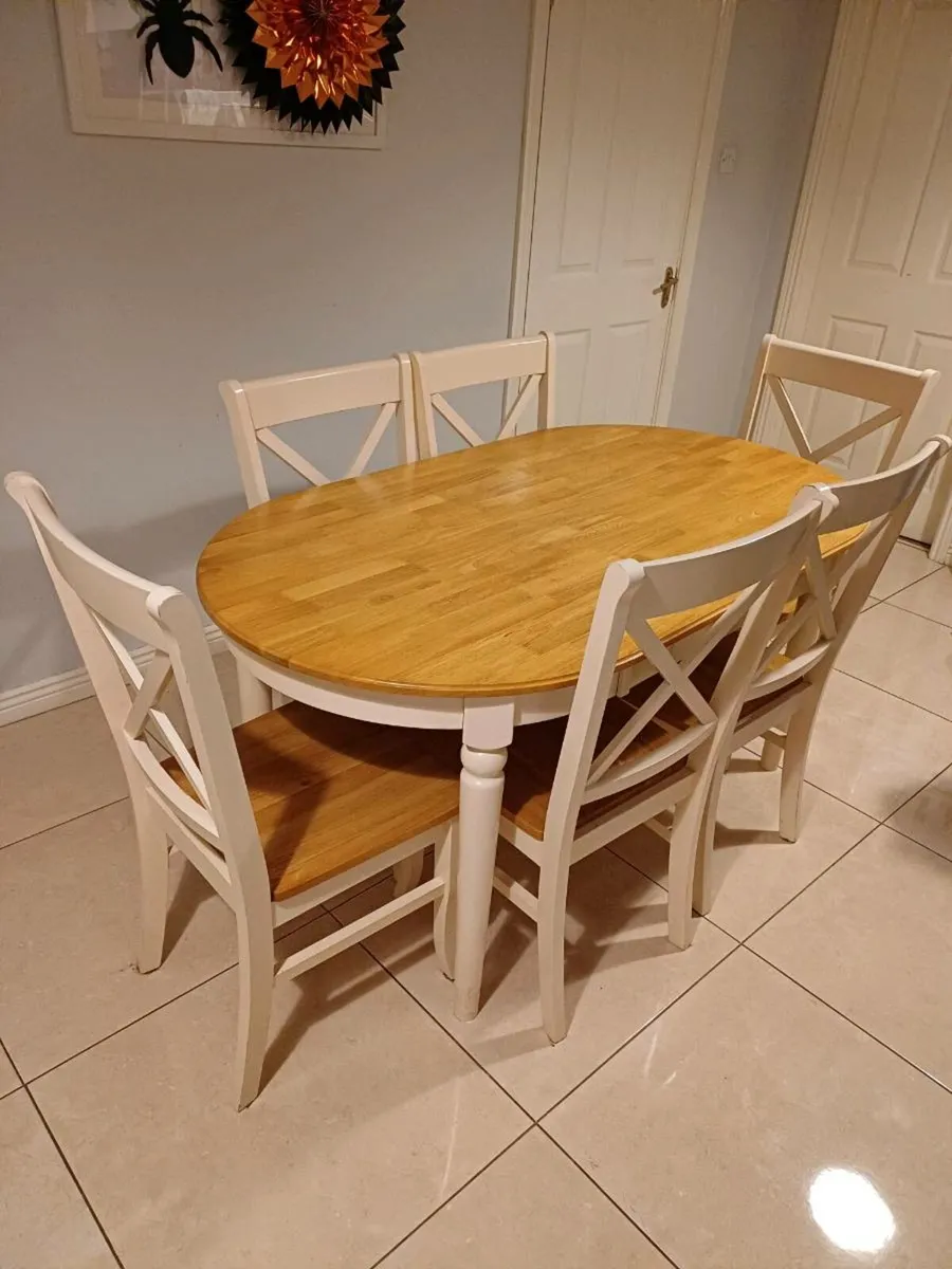 Kitchen Table and 6 chairs - Image 2