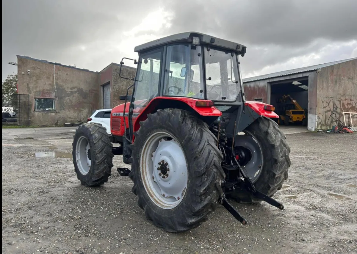 2002 Massey Ferguson 4345 - Image 4