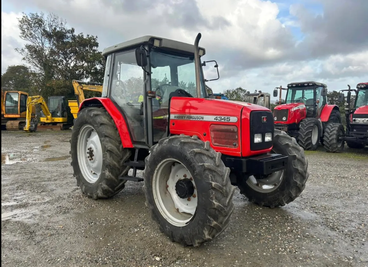 2002 Massey Ferguson 4345 - Image 2