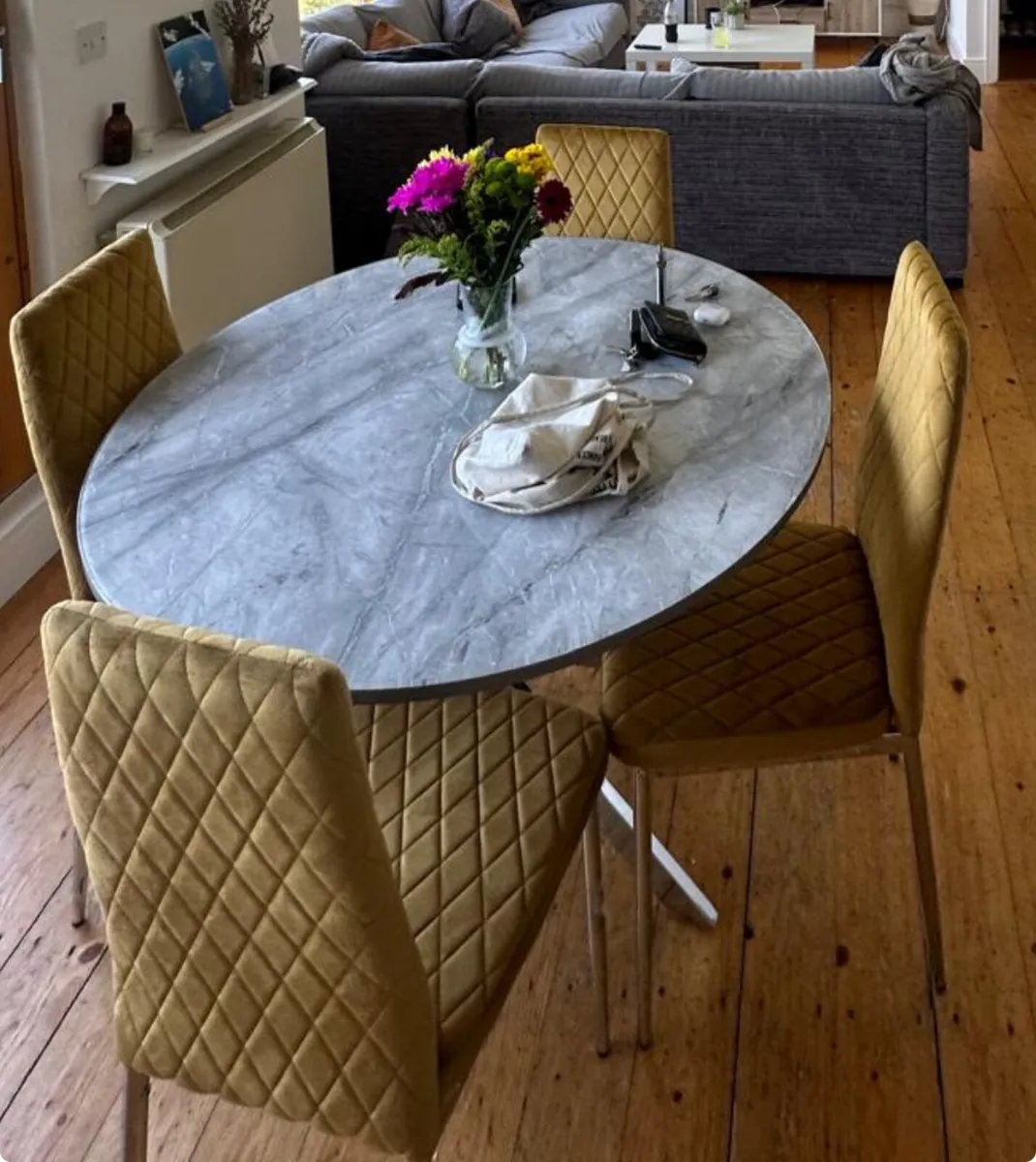 Dining table and 4 chairs