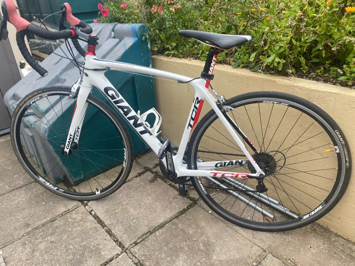 Giant TCR Full Carbon Bike - Image 2