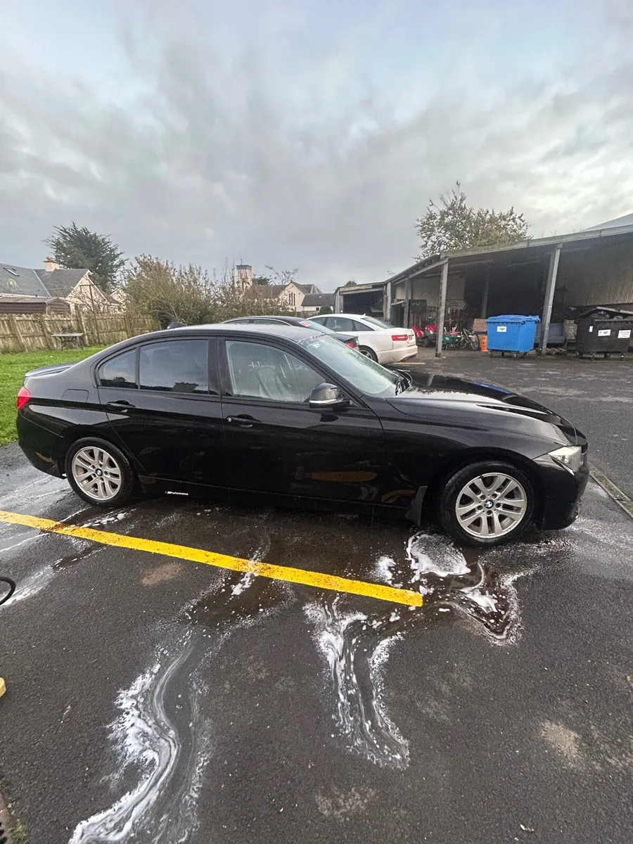 BMW 320d 2013 - Image 3