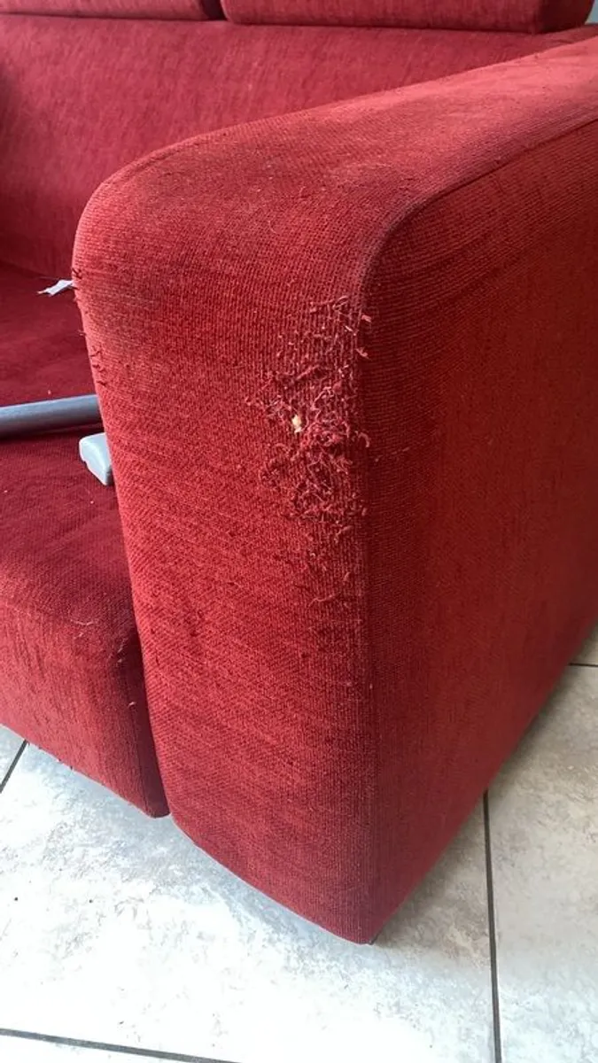 Two seater couch - Image 1