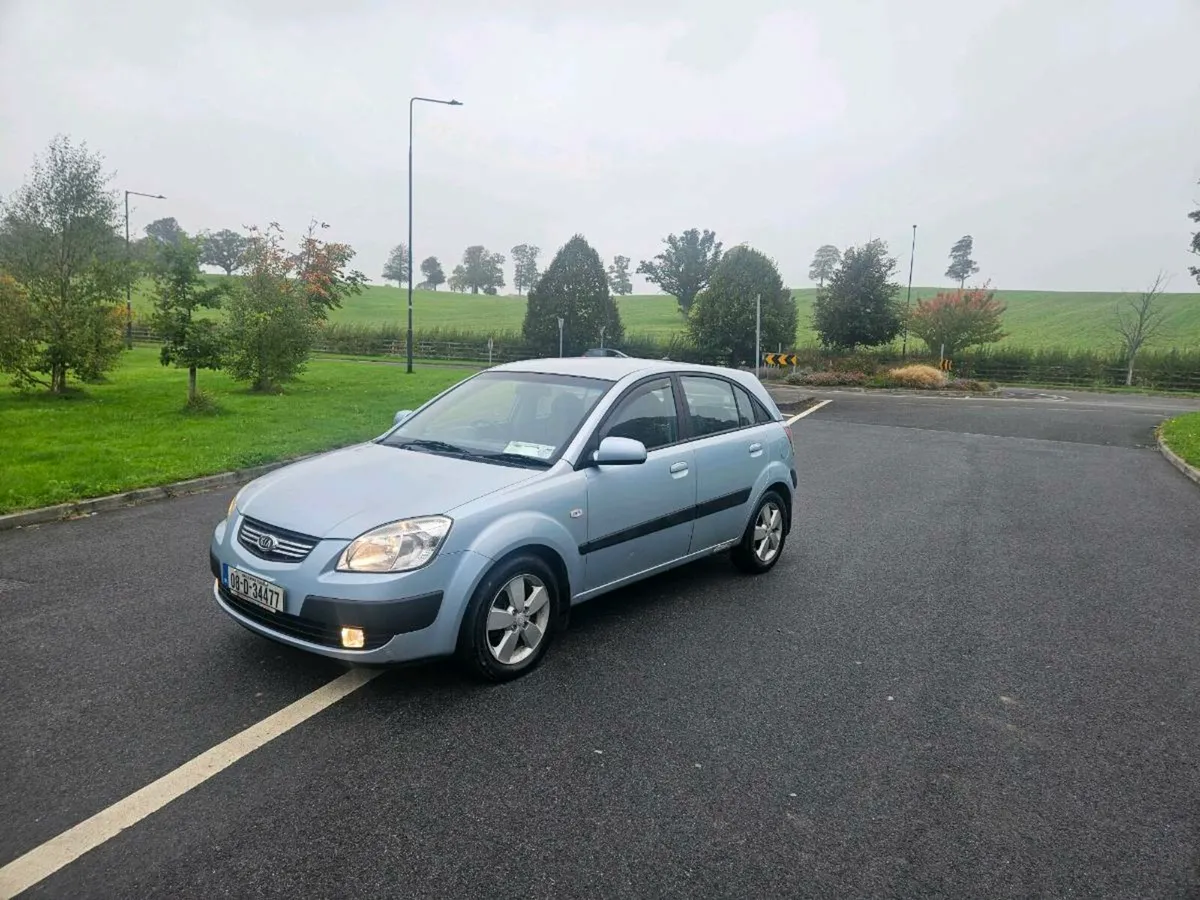 08 kia rio 1 previous owner - Image 4