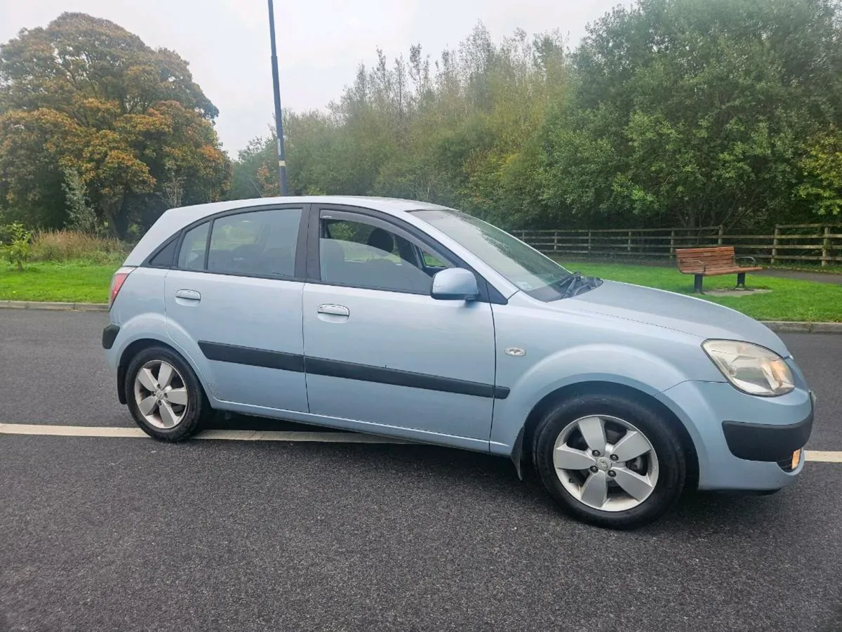 08 kia rio 1 previous owner - Image 1