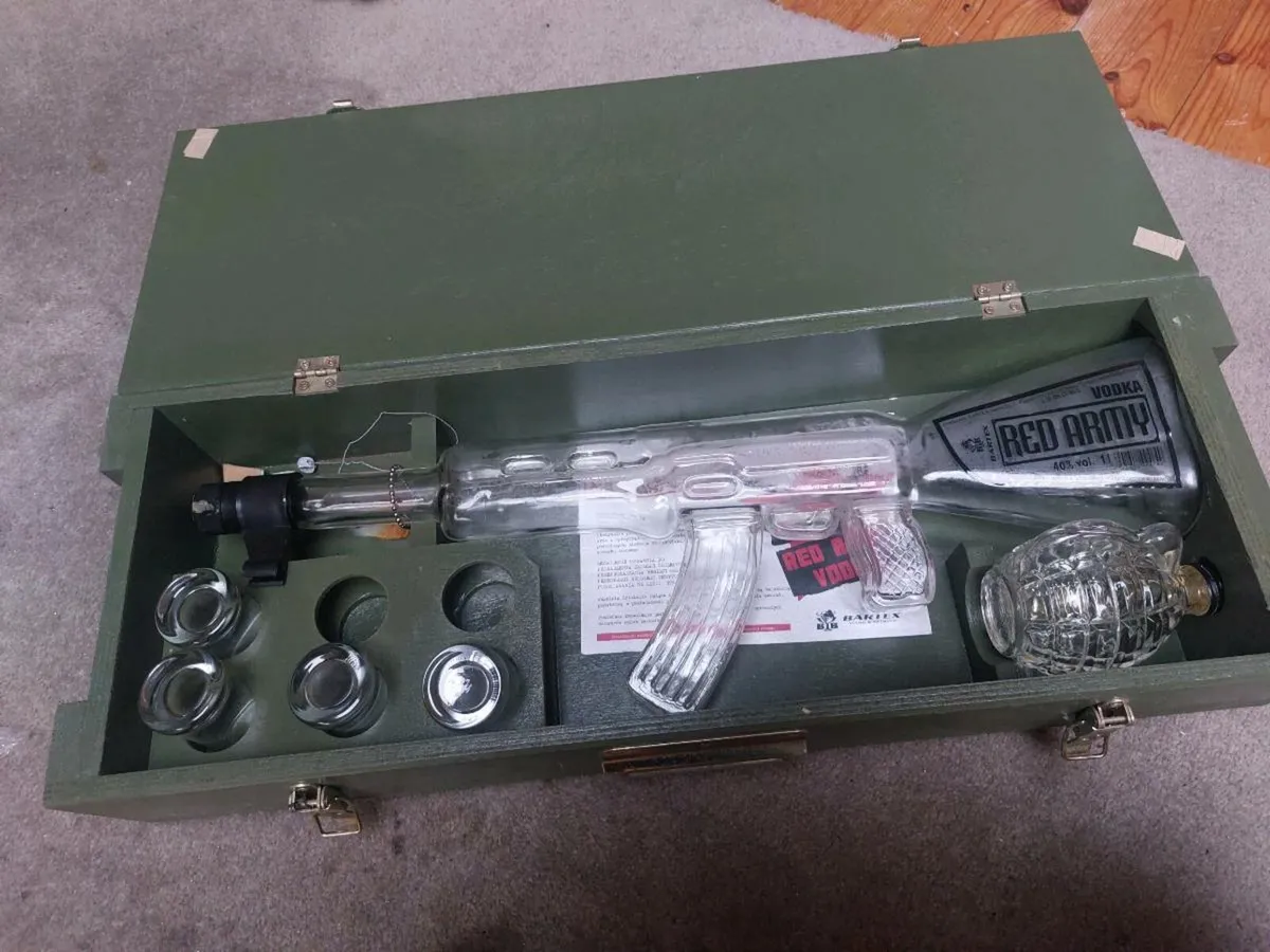 antique box - Image 1