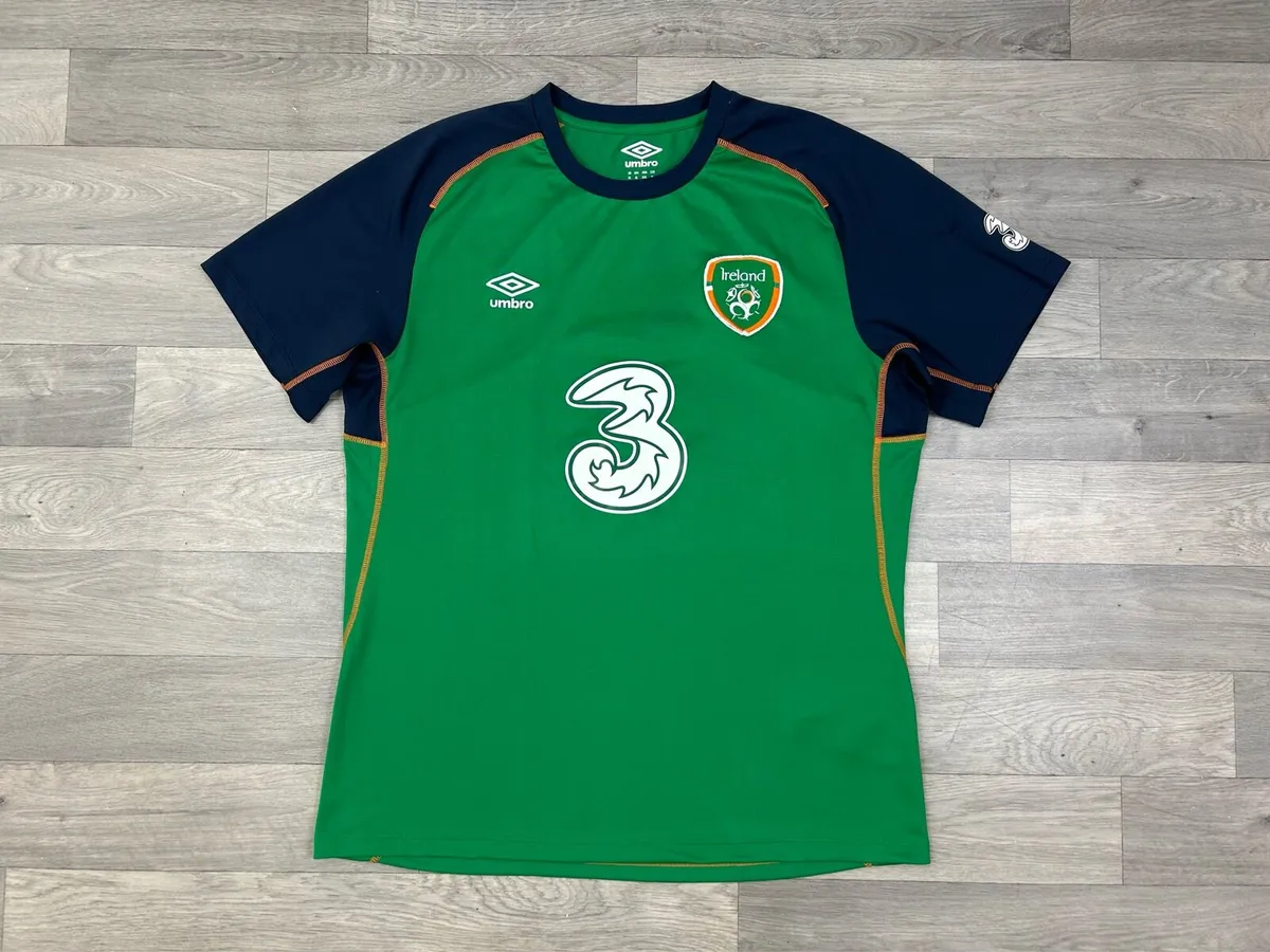 Umbro Ireland Football Jersey Shirt Mens XL - Image 1