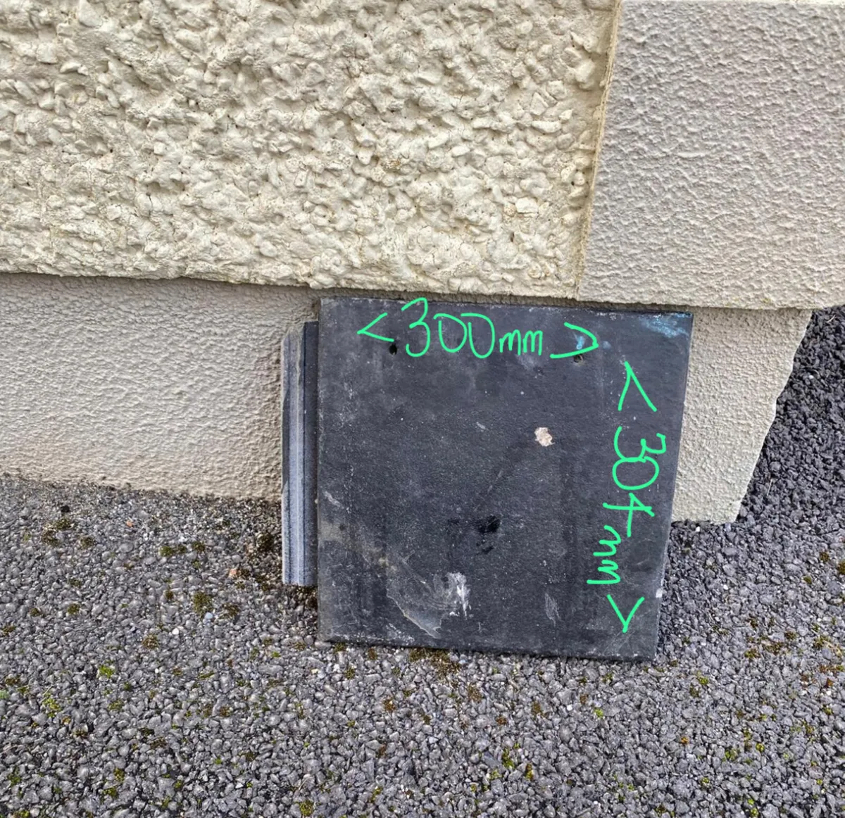 (Wanted) Tile - Image 1