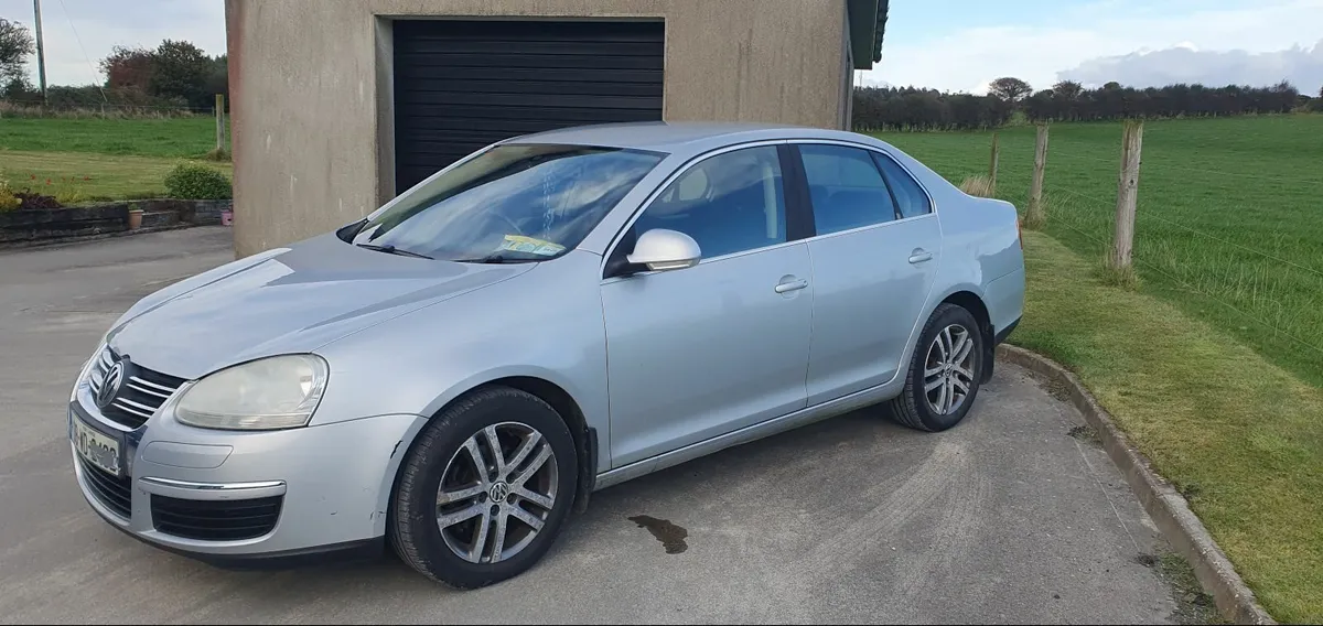 Volkswagen Jetta 2008 - Image 4