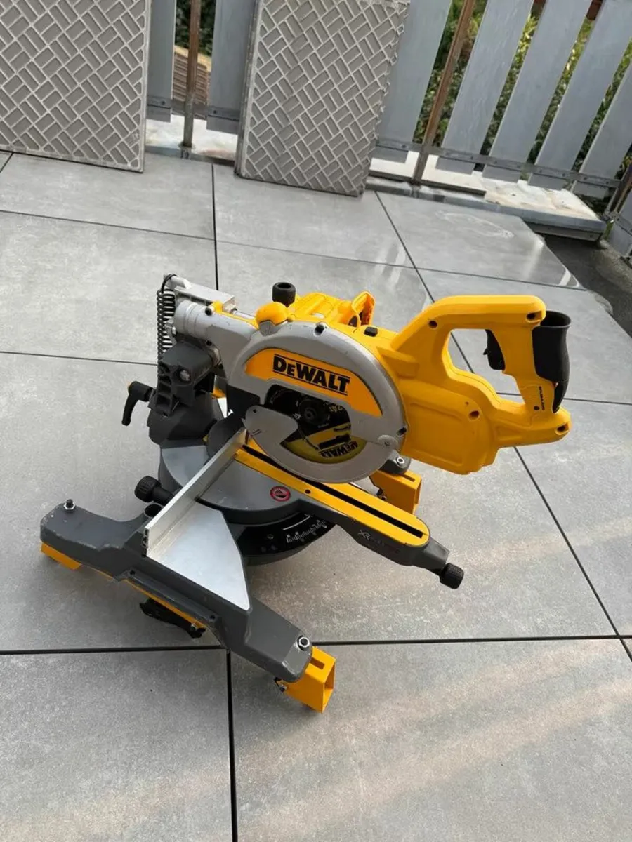 Dewalt DCS777 18V XR Cordless Mitre Saw - Image 1