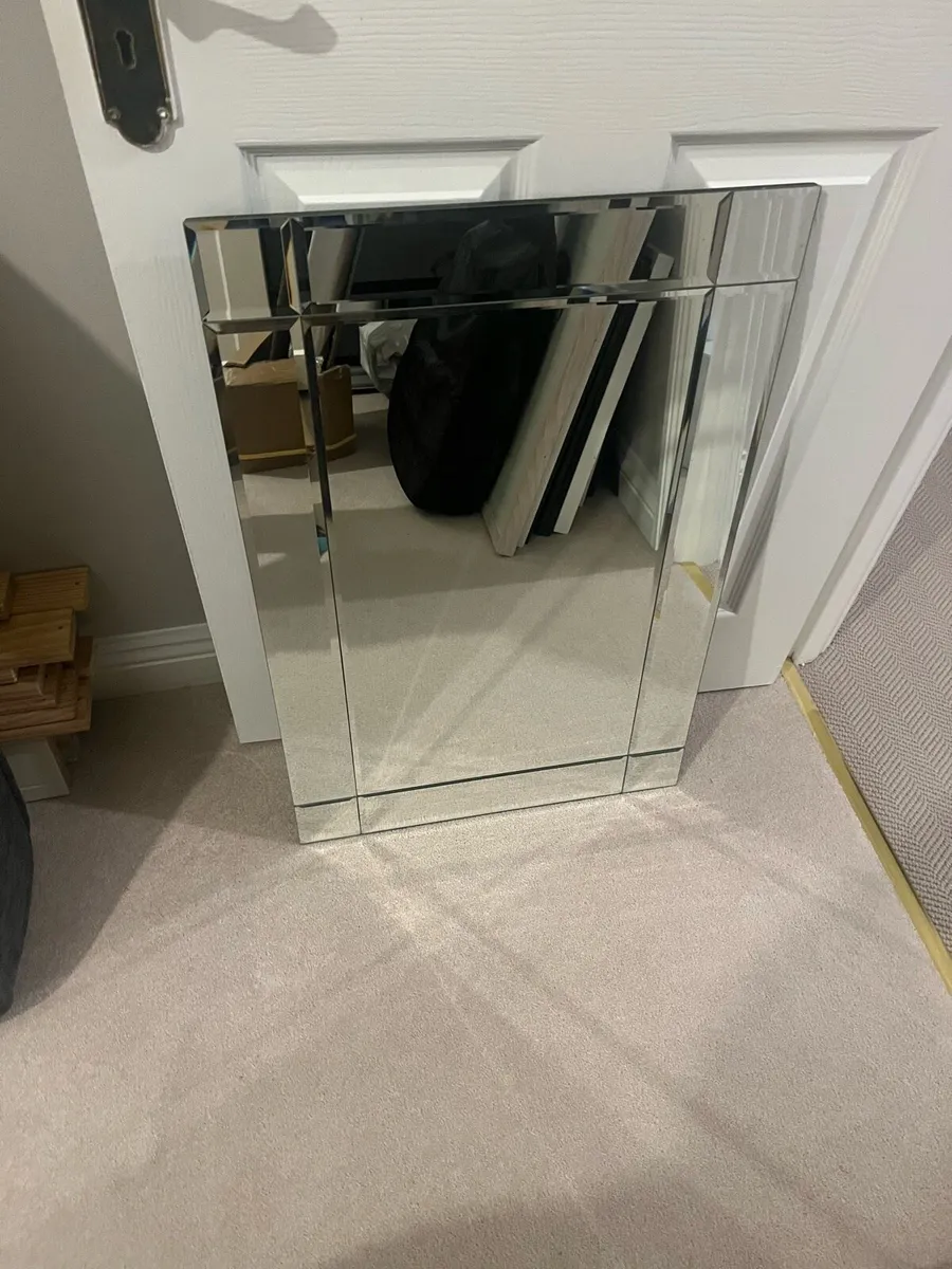 Mirror - Image 1