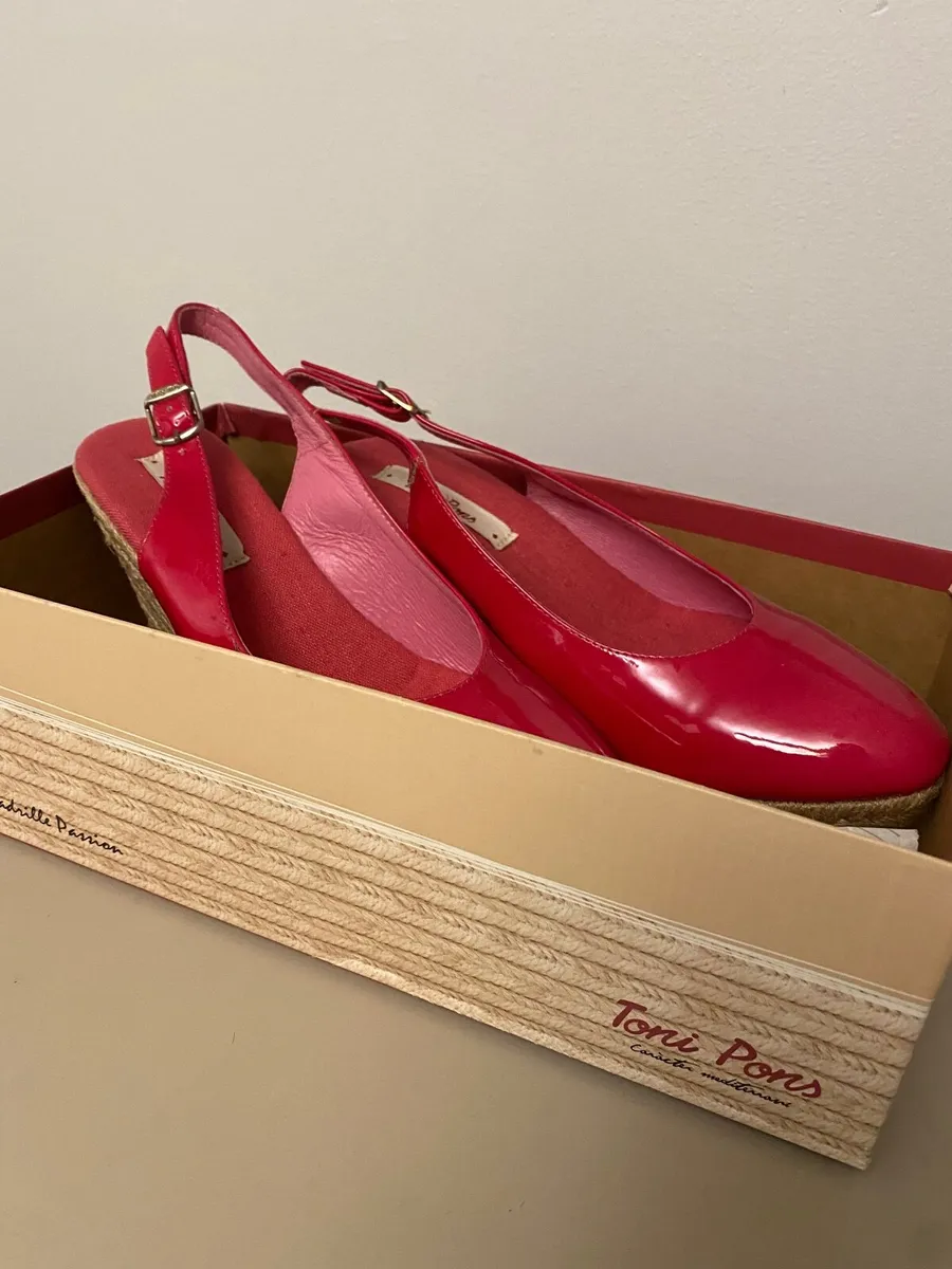 Sandals - Image 3