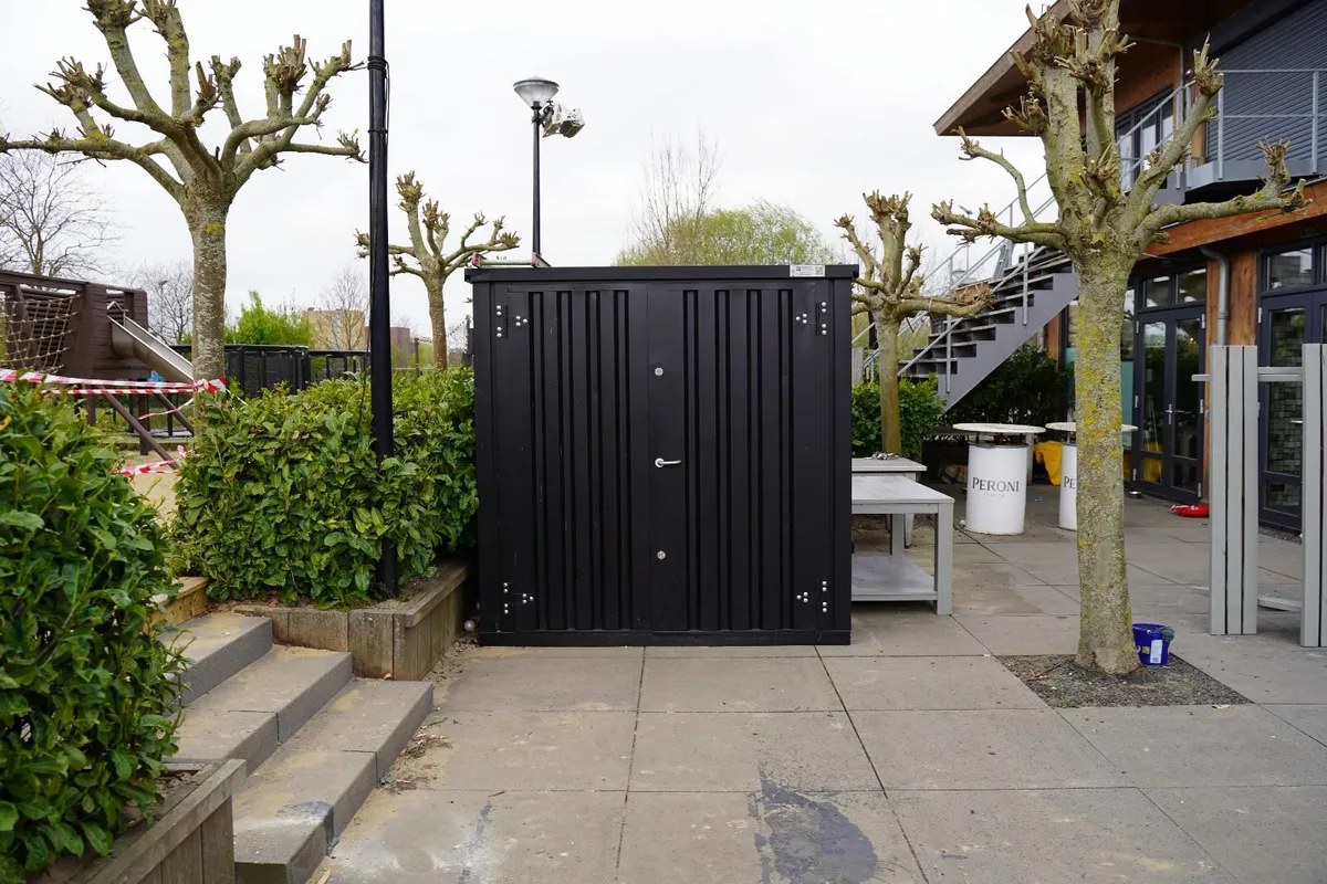 Metal garden house 3x2 meters - Image 1