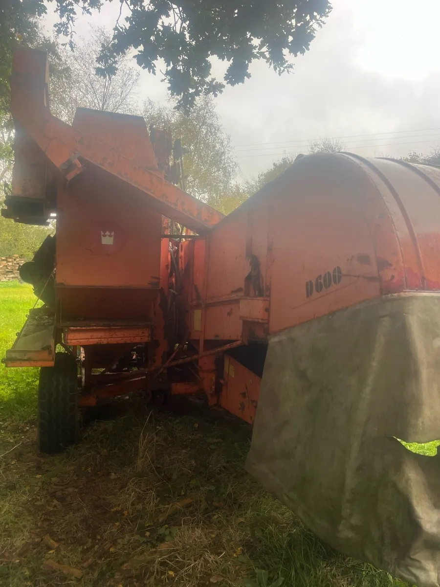 Dania combine - Image 2