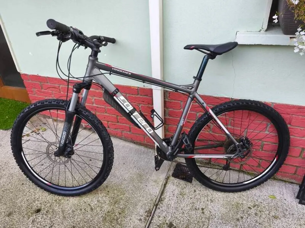 Carrera Vengeance mountain bike - Image 1
