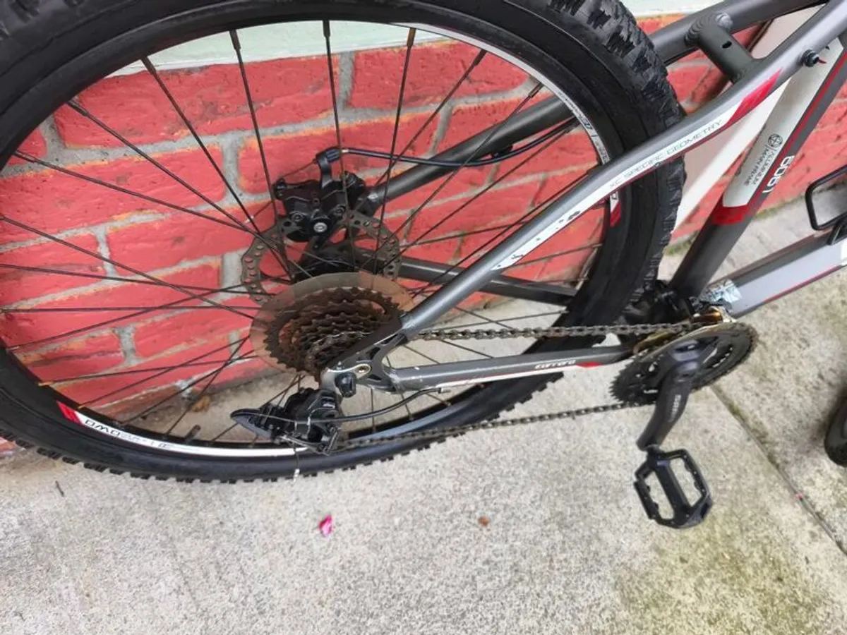 Carrera Vengeance mountain bike - Image 4