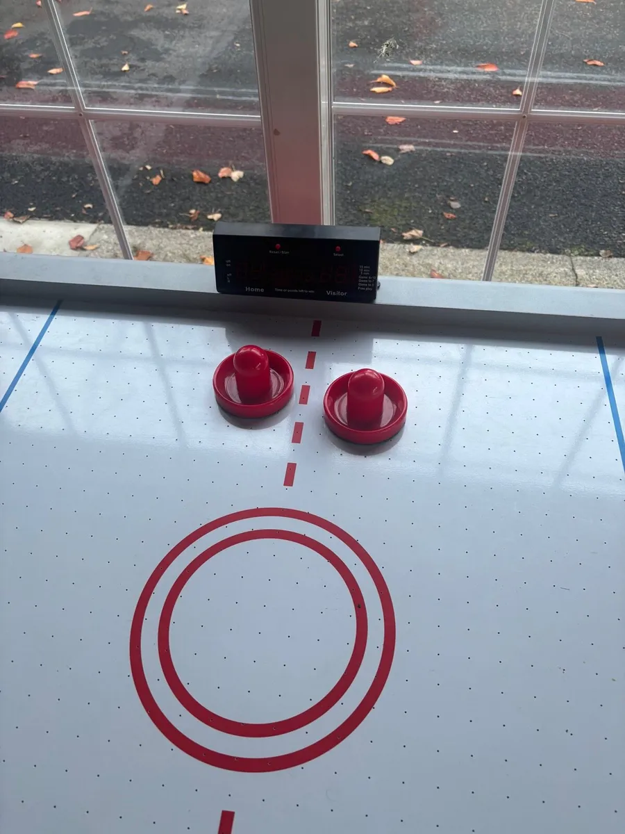 Air hockey table - Image 3