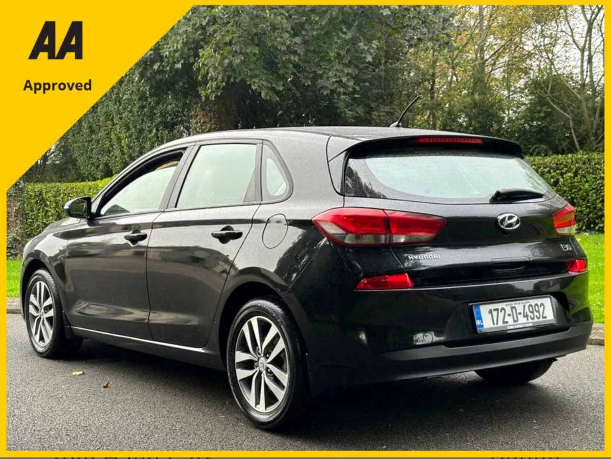 Hyundai i30 1.4 DELUXE 5DR 2017 *IRISH CAR*LOW KLM - Image 4