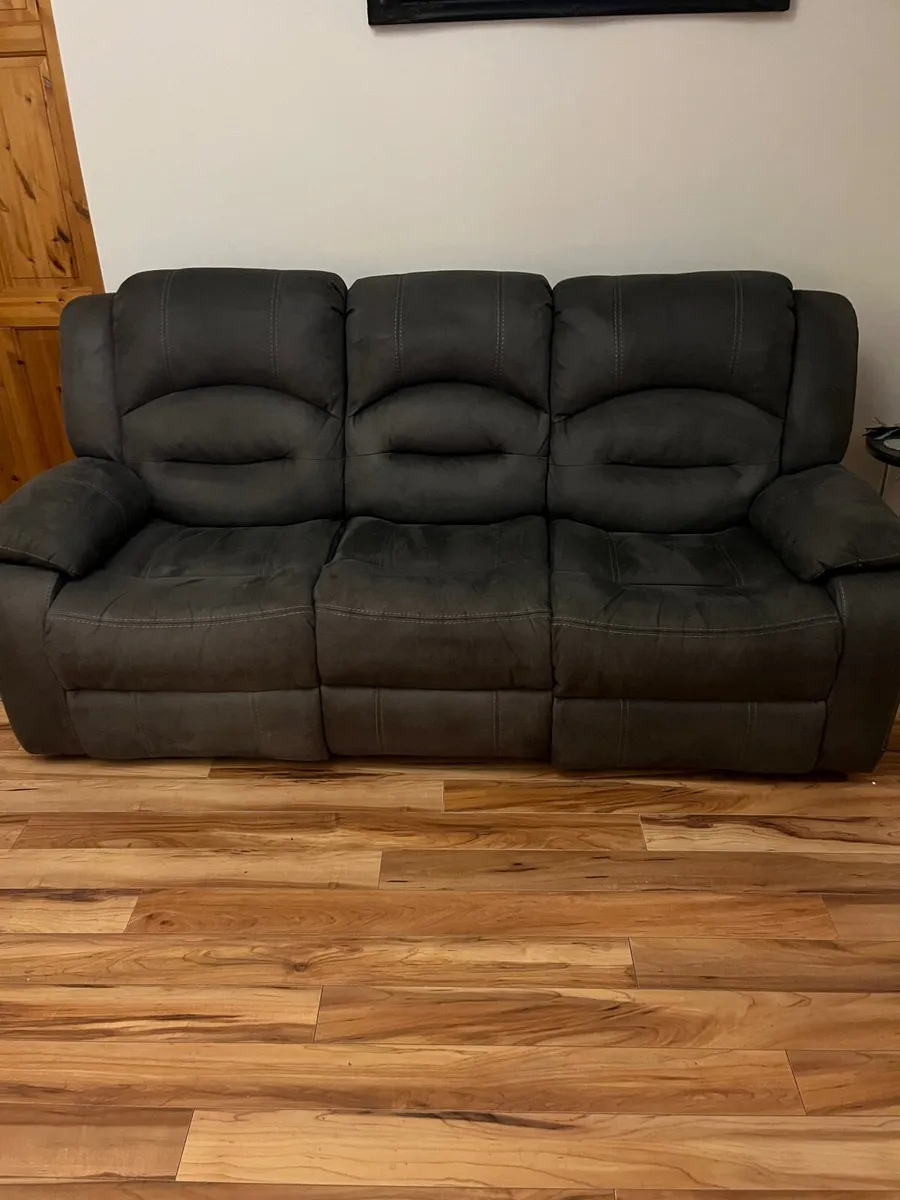 Two and three seater recliner set - Image 1