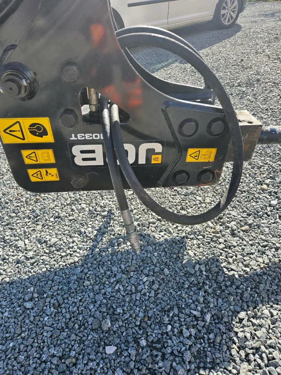 Jcb 3cx  rockbreaker - Image 1